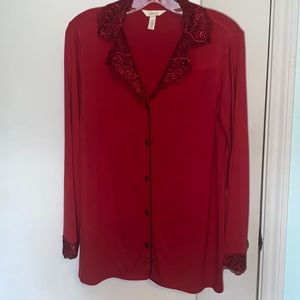 Soma lounge/pj top, red and black, size XS